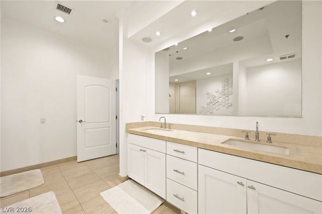 2700 Las Vegas Boulevard 4203, Las Vegas, NV 89109