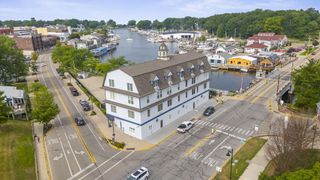 532 Dyckman Avenue B1A, South Haven, MI 49090