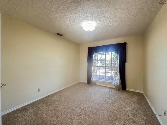 127 WELLINGTON LANE, Wichita Falls, TX 76305