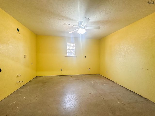 127 WELLINGTON LANE, Wichita Falls, TX 76305