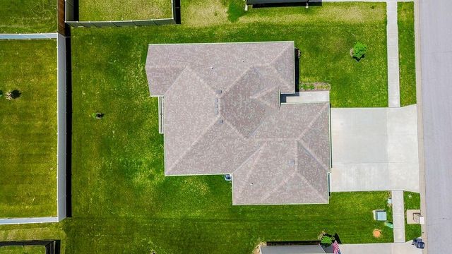 903 NW Crestwood Drive, Grain Valley, MO 64029