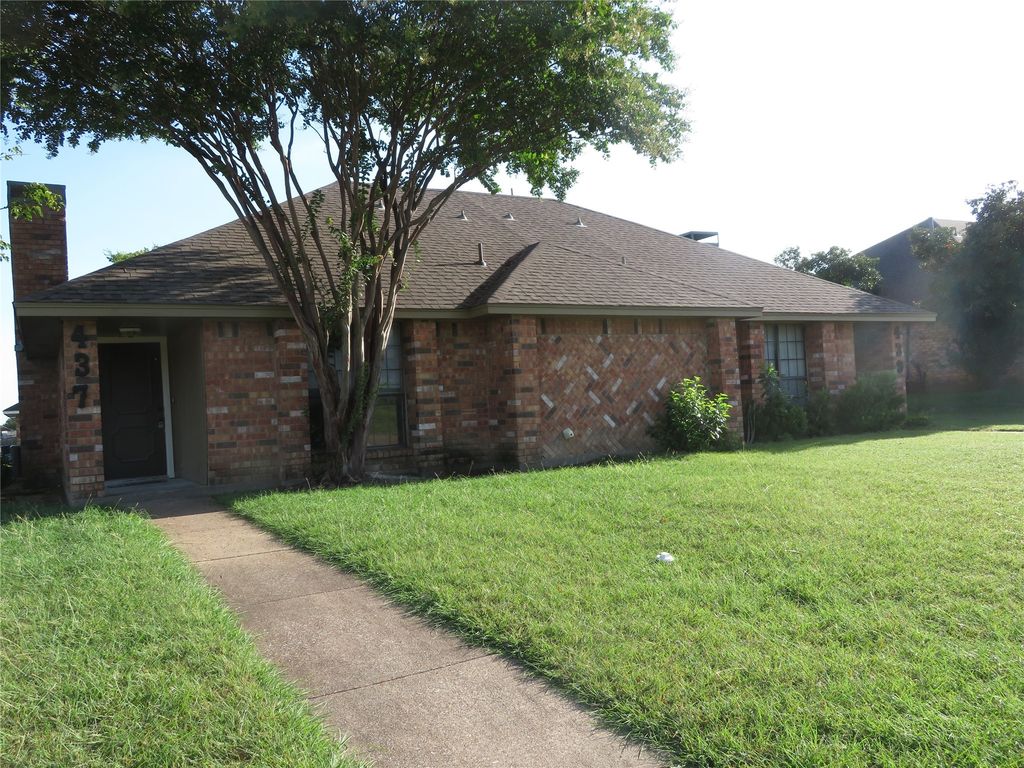 437 Warbler Drive, Desoto, TX 75115
