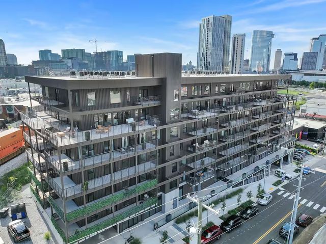 635 7th Ave S Apt 606, Nashville, TN 37203