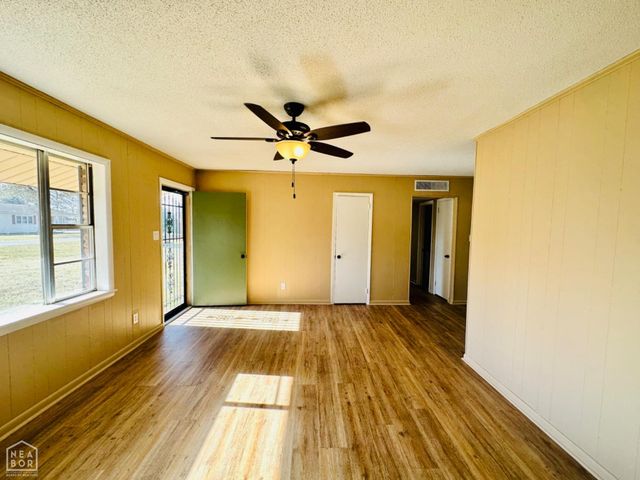 2905 Robinson, Newport, AR 72112