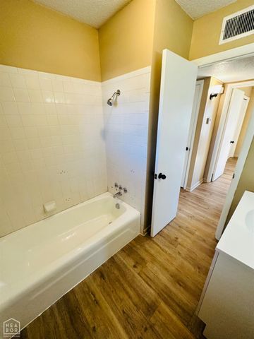 2905 Robinson, Newport, AR 72112