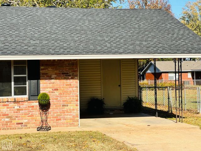2905 Robinson, Newport, AR 72112