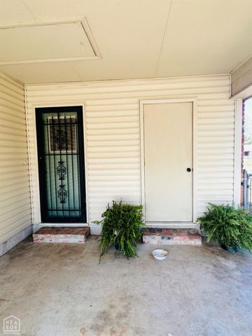 2905 Robinson, Newport, AR 72112