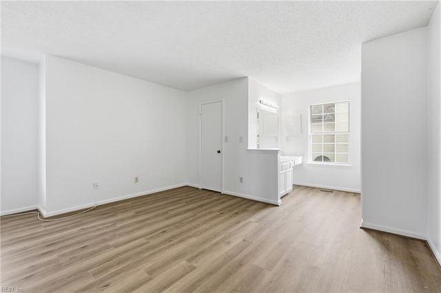 2304 Cretan CT, Virginia Beach, VA 23456