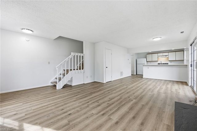 2304 Cretan CT, Virginia Beach, VA 23456