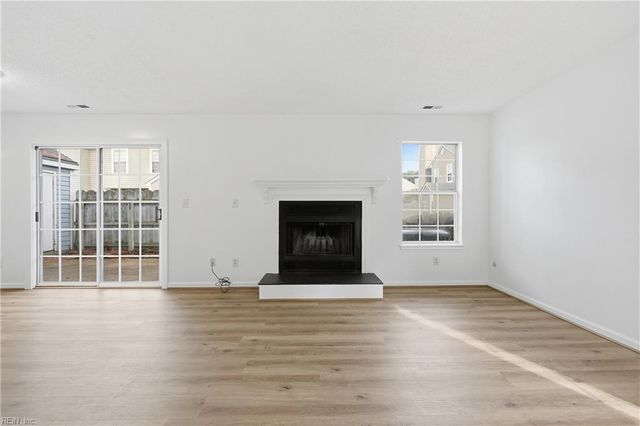 2304 Cretan CT, Virginia Beach, VA 23456