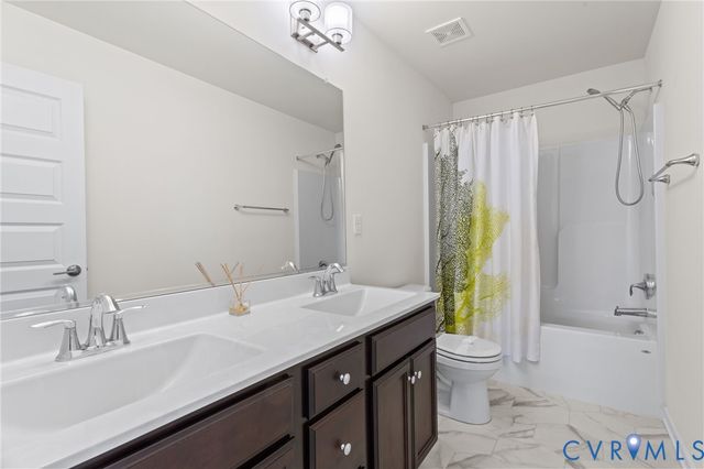 12006 Rolling Tide Ct, Chester, VA 23836