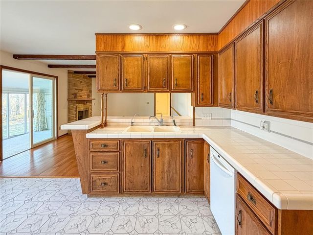 487 Jackson Park Dr, Meadville City, PA 16335