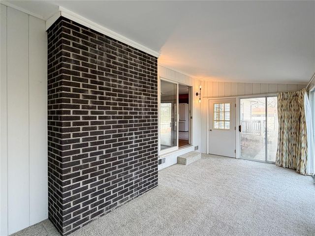 487 Jackson Park Dr, Meadville City, PA 16335