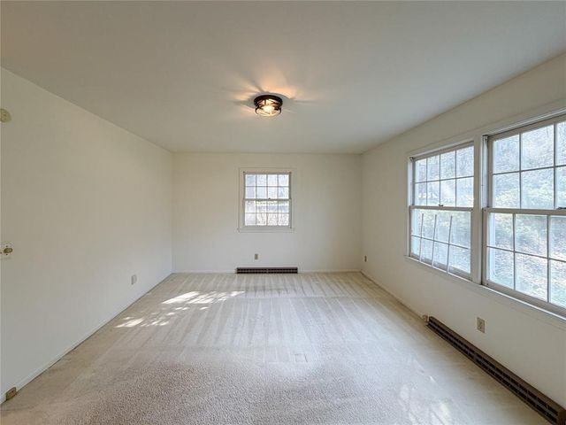 487 Jackson Park Dr, Meadville City, PA 16335