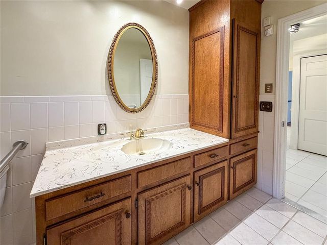 487 Jackson Park Dr, Meadville City, PA 16335