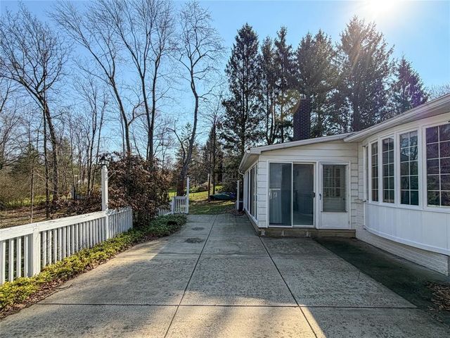 487 Jackson Park Dr, Meadville City, PA 16335