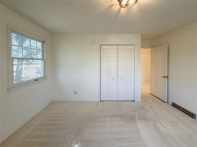 487 Jackson Park Dr, Meadville City, PA 16335