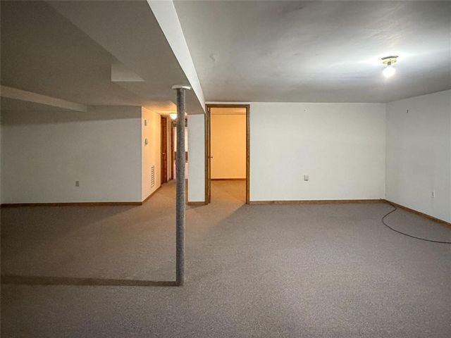 487 Jackson Park Dr, Meadville City, PA 16335