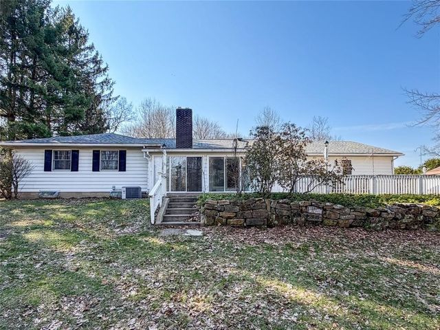 487 Jackson Park Dr, Meadville City, PA 16335