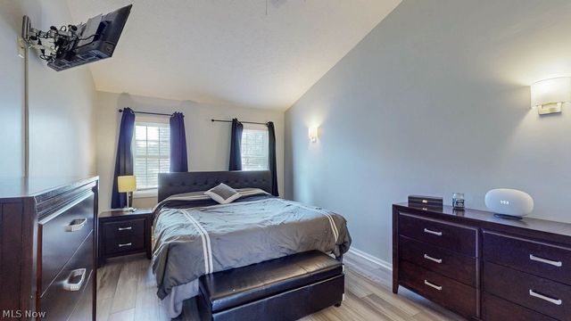 445 Blossom Circle, Tallmadge, OH 44278