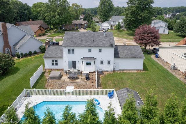 445 Blossom Circle, Tallmadge, OH 44278