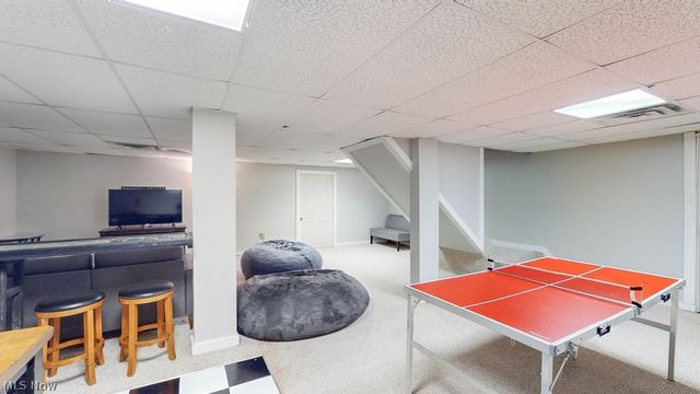 445 Blossom Circle, Tallmadge, OH 44278