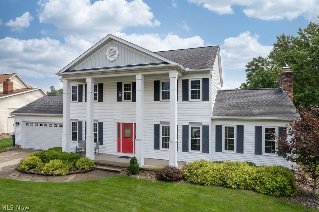 445 Blossom Circle, Tallmadge, OH 44278
