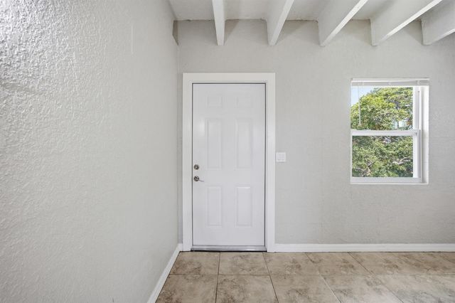 812 19th Street 4, West Palm Beach, FL 33407