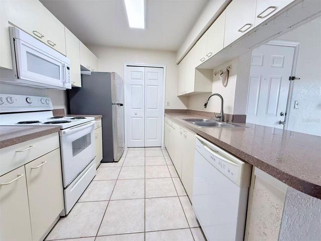 2550 N ALAFAYA TRAIL 6205, Orlando, FL 32826