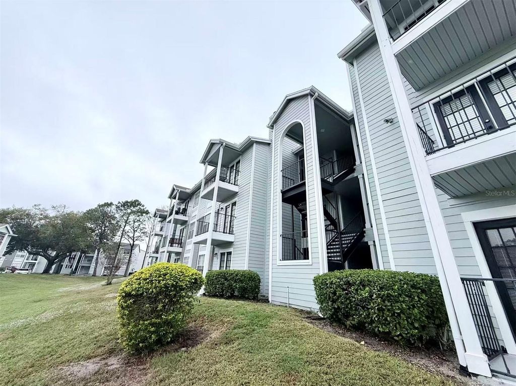 Image 17 of property listing at 2550 N ALAFAYA TRAIL 6205, Orlando, FL 32826