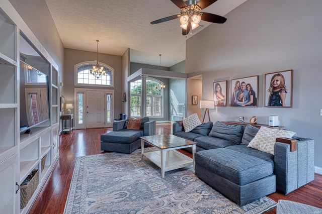 420 Sterchi Drive, Evansville, IN 47711