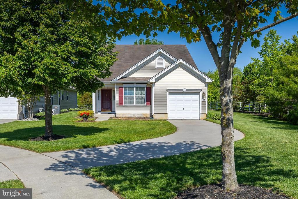 30 BRATTLEBORO RD, Woolwich Twp, NJ 08085