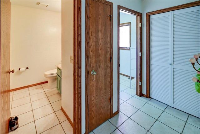 726 Basswood Avenue, Verona, WI 53593