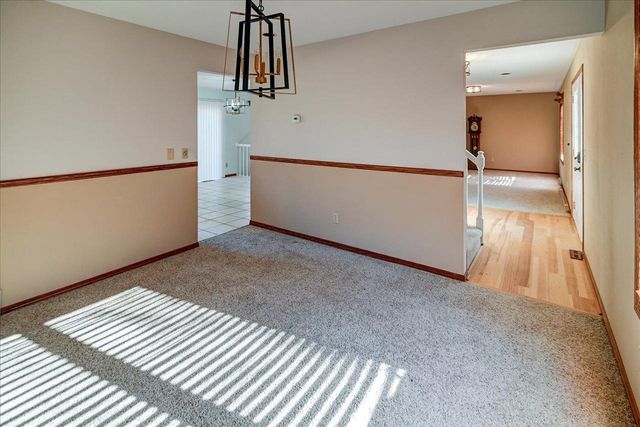 726 Basswood Avenue, Verona, WI 53593