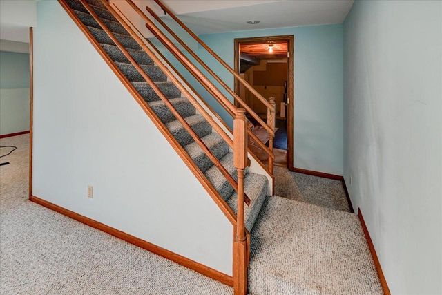 726 Basswood Avenue, Verona, WI 53593