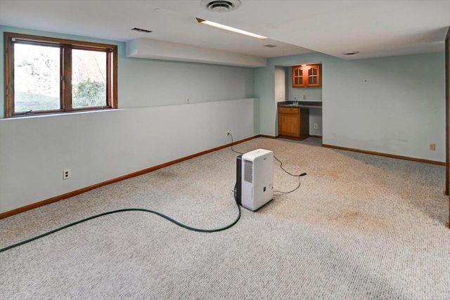 726 Basswood Avenue, Verona, WI 53593