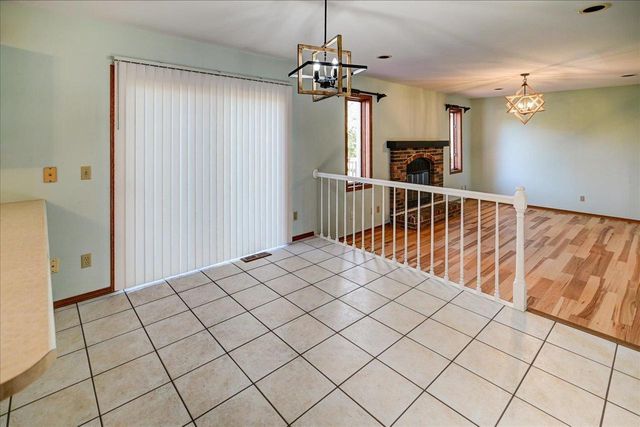 726 Basswood Avenue, Verona, WI 53593