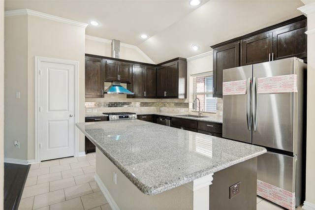 7046 Belteau Lane, Dallas, TX 75227
