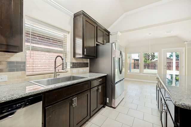 7046 Belteau Lane, Dallas, TX 75227