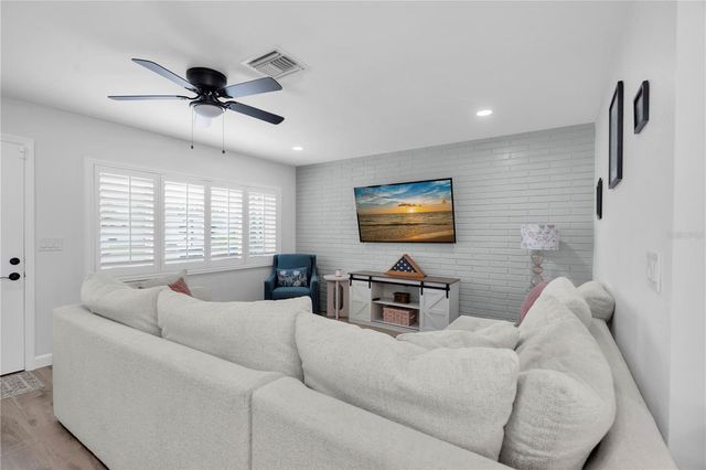 430 88TH AVENUE, St Pete Beach, FL 33706