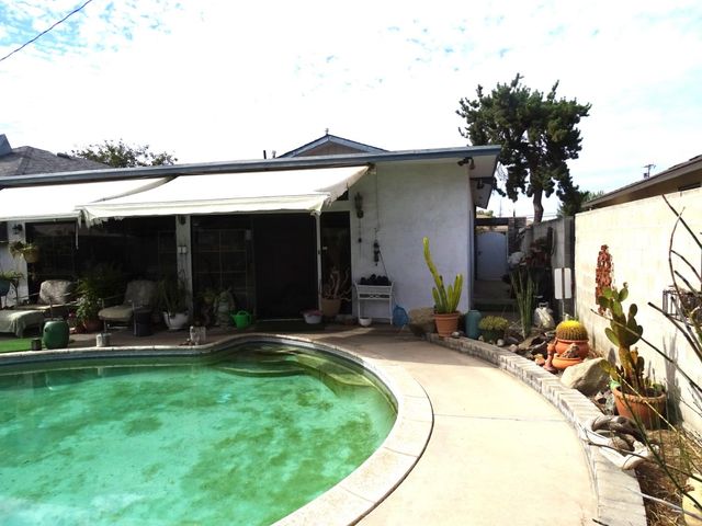1425 Flint Way, Fresno, CA 93705