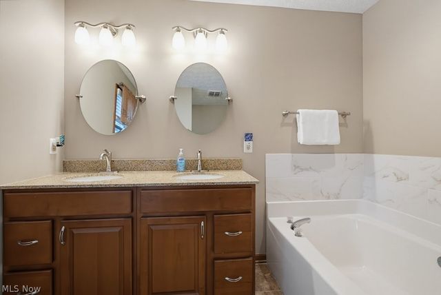 4183 Cheval Circle, Stow, OH 44224