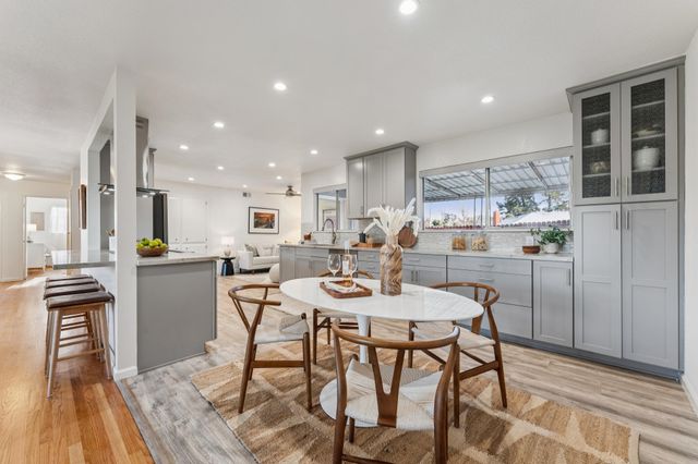 885 Tara Hills Dr, Pinole, CA 94564