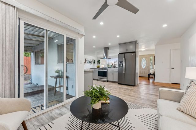 885 Tara Hills Dr, Pinole, CA 94564