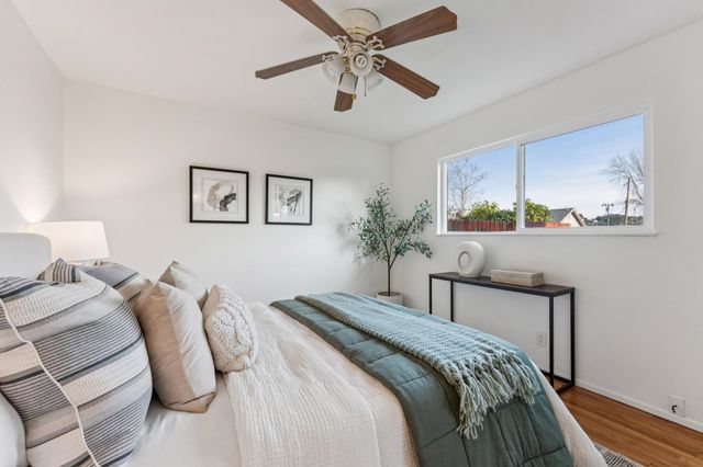 885 Tara Hills Dr, Pinole, CA 94564