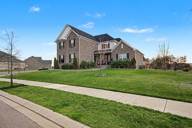 143 Compton St, Gallatin, TN 37066