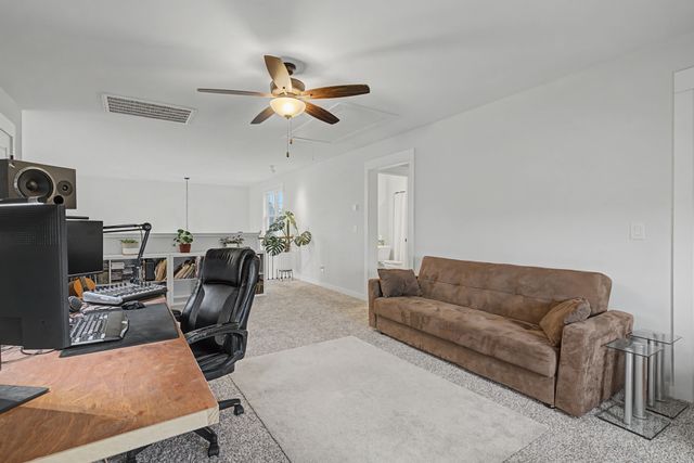 143 Compton St, Gallatin, TN 37066