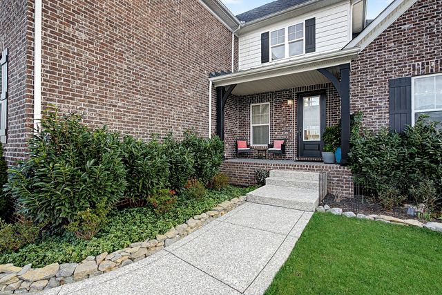 143 Compton St, Gallatin, TN 37066