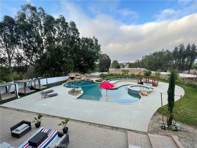 25452 Edna, Murrieta, CA 92562