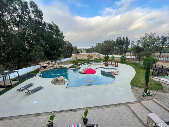 25452 Edna, Murrieta, CA 92562